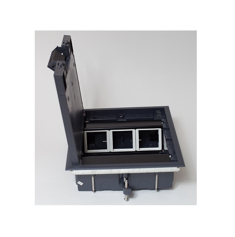 Люк на 6 постов (45х45),металл/ пластик, с пластиковой коробкой, IP40 SPL